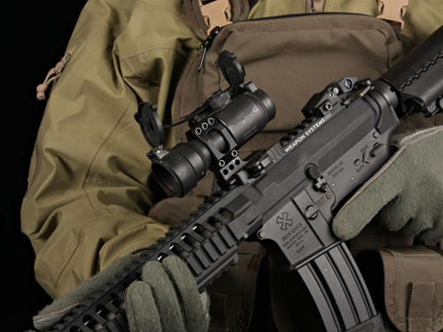 Aimpoint マウント M4 M16 American Defense AD-68 Mount